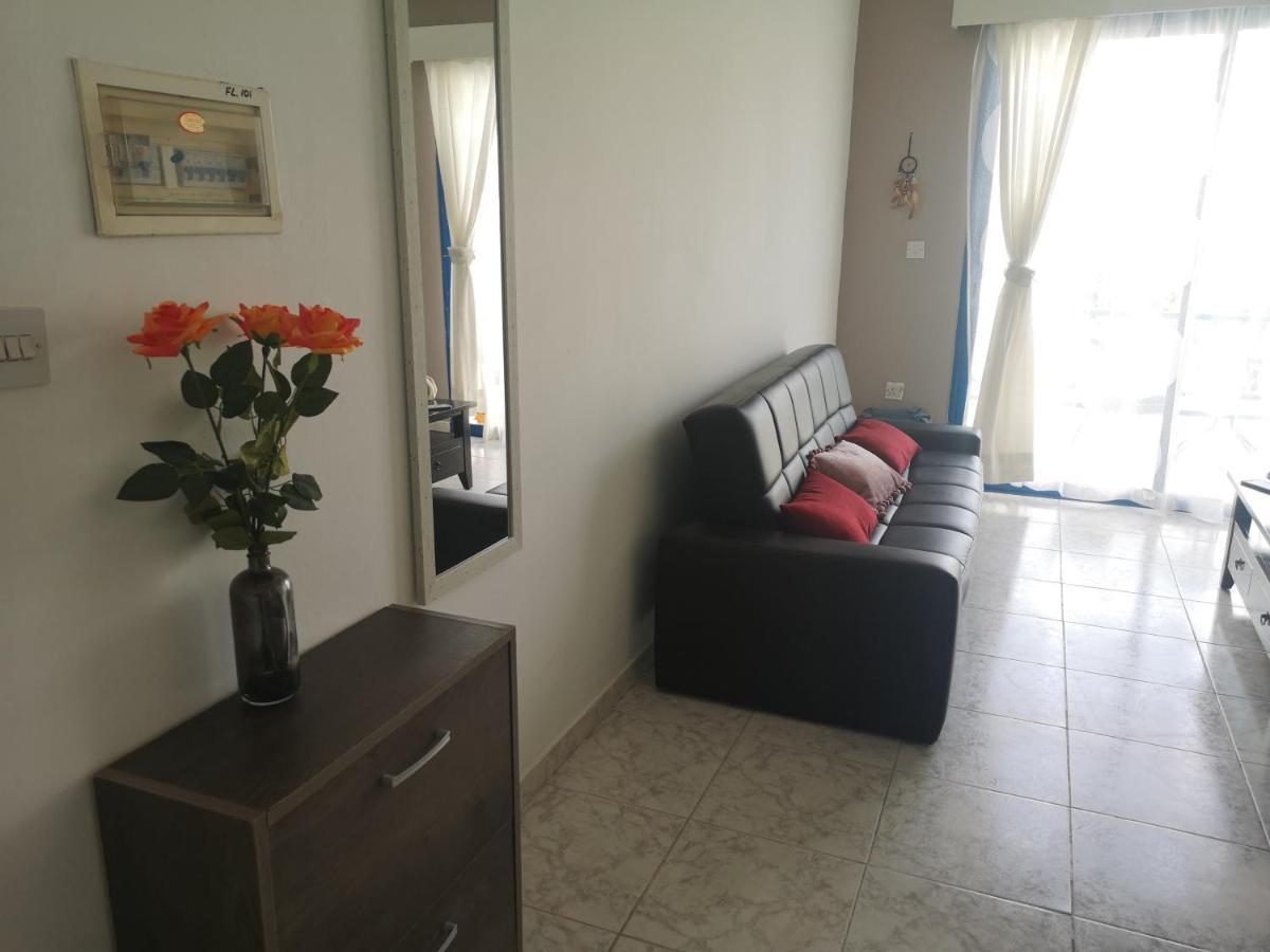 Appartement 1-bed Cosy Close To Paphos